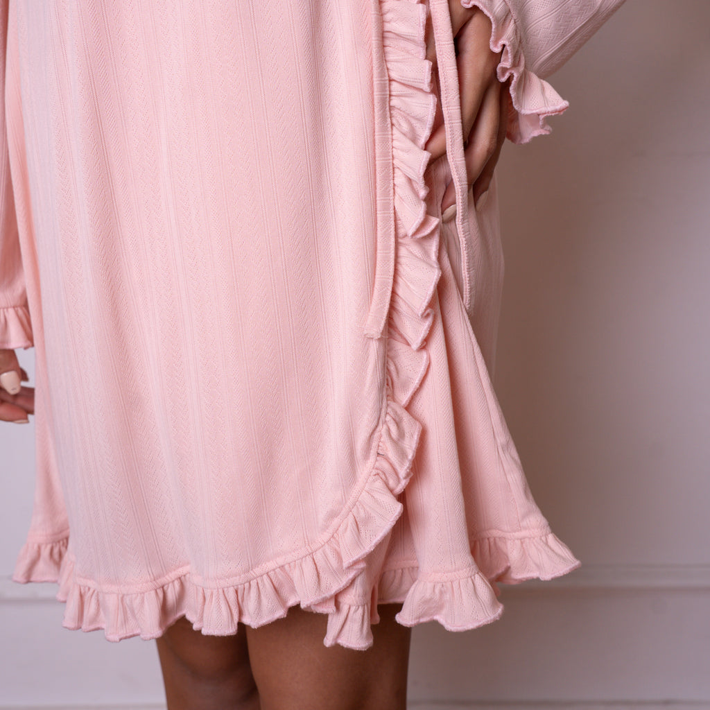 Ruffle robe in rose